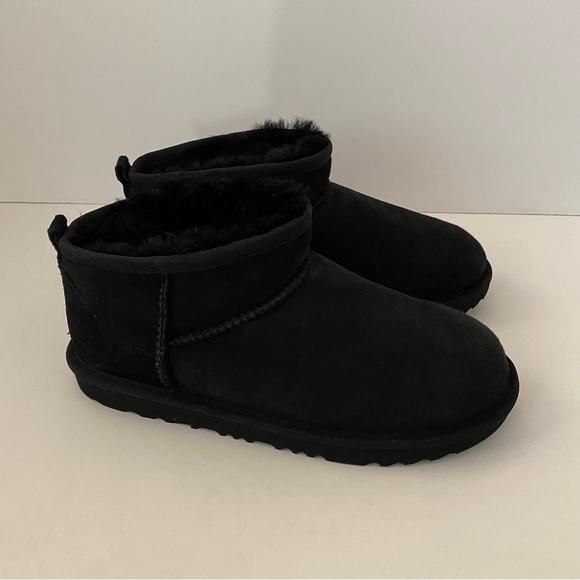 UGG Classic Ultra Mini Boots Kid’s 6 (Will Fit a Women’s 8) NWOB - Picture 2 of 14